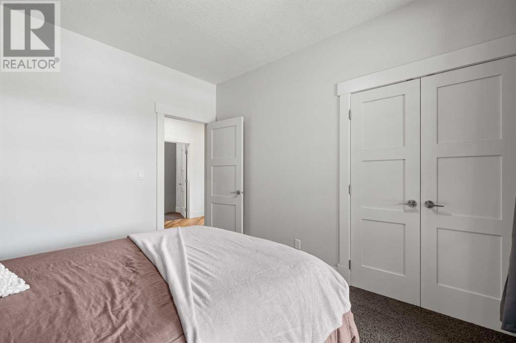 Single Family House Bungalow for Sale in  Granlea Place SW Glendale Calgary 