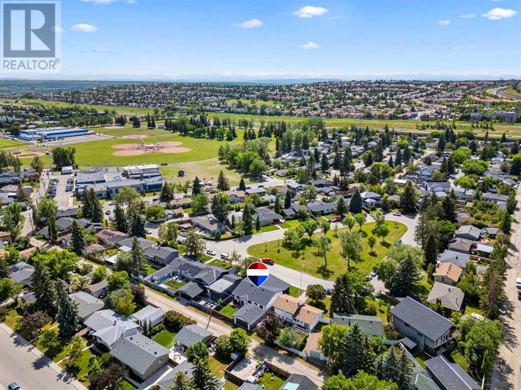 Single Family House Bungalow for Sale in  Granlea Place SW Glendale Calgary 