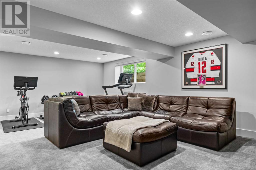 Single Family House Bungalow for Sale in  Granlea Place SW Glendale Calgary 
