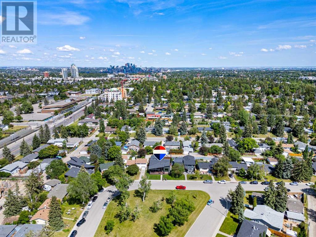 Single Family House Bungalow for Sale in  Granlea Place SW Glendale Calgary 