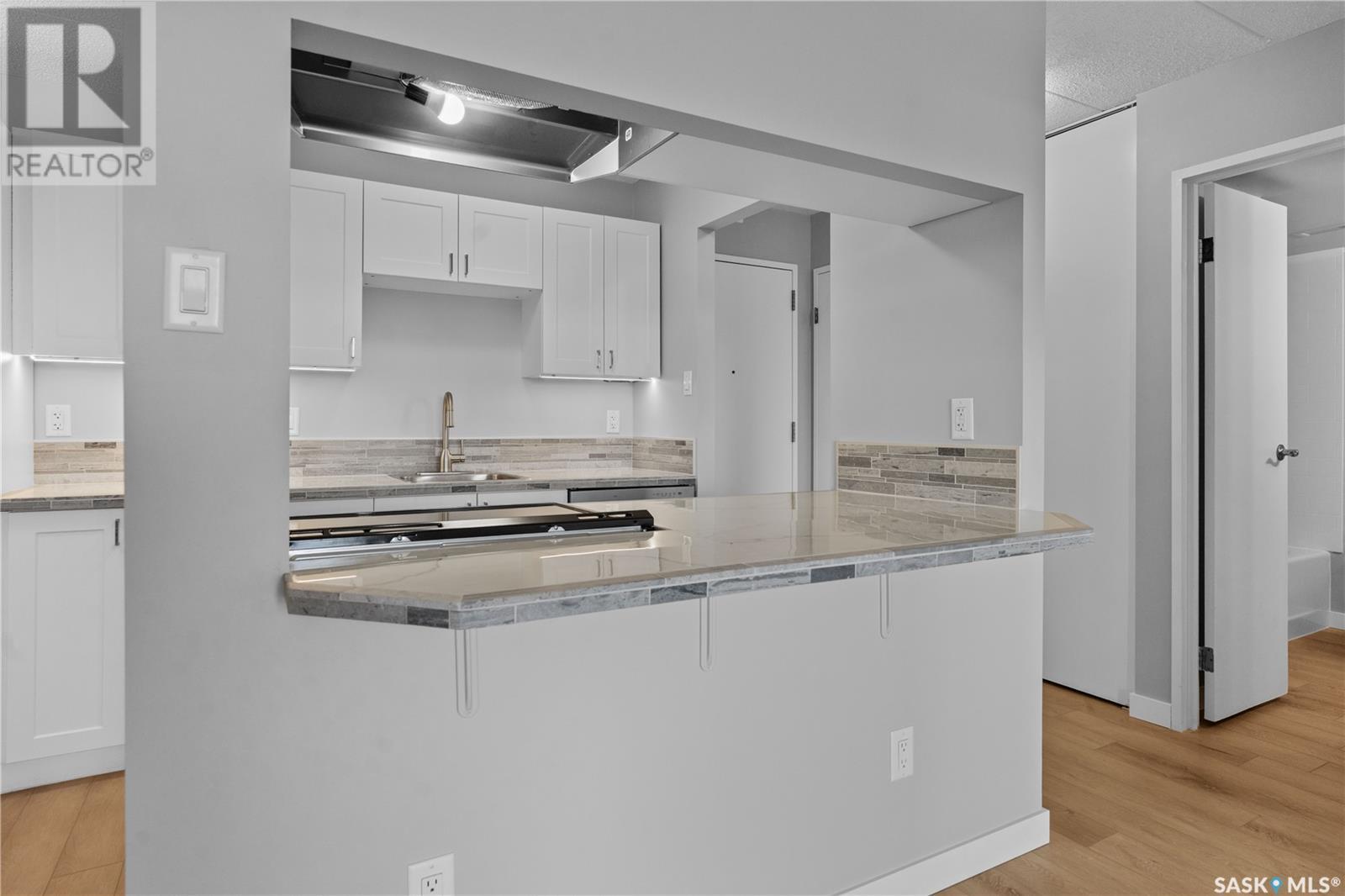 Single Family House High rise for Sale in   Gordon ROAD Regina 