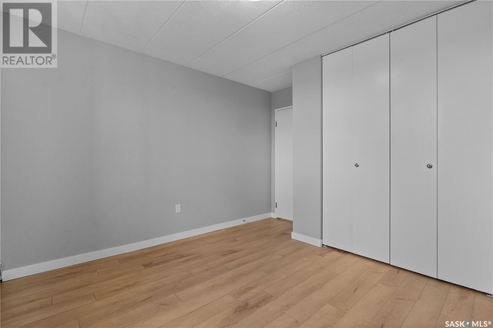 Single Family House High rise for Sale in   Gordon ROAD Regina 
