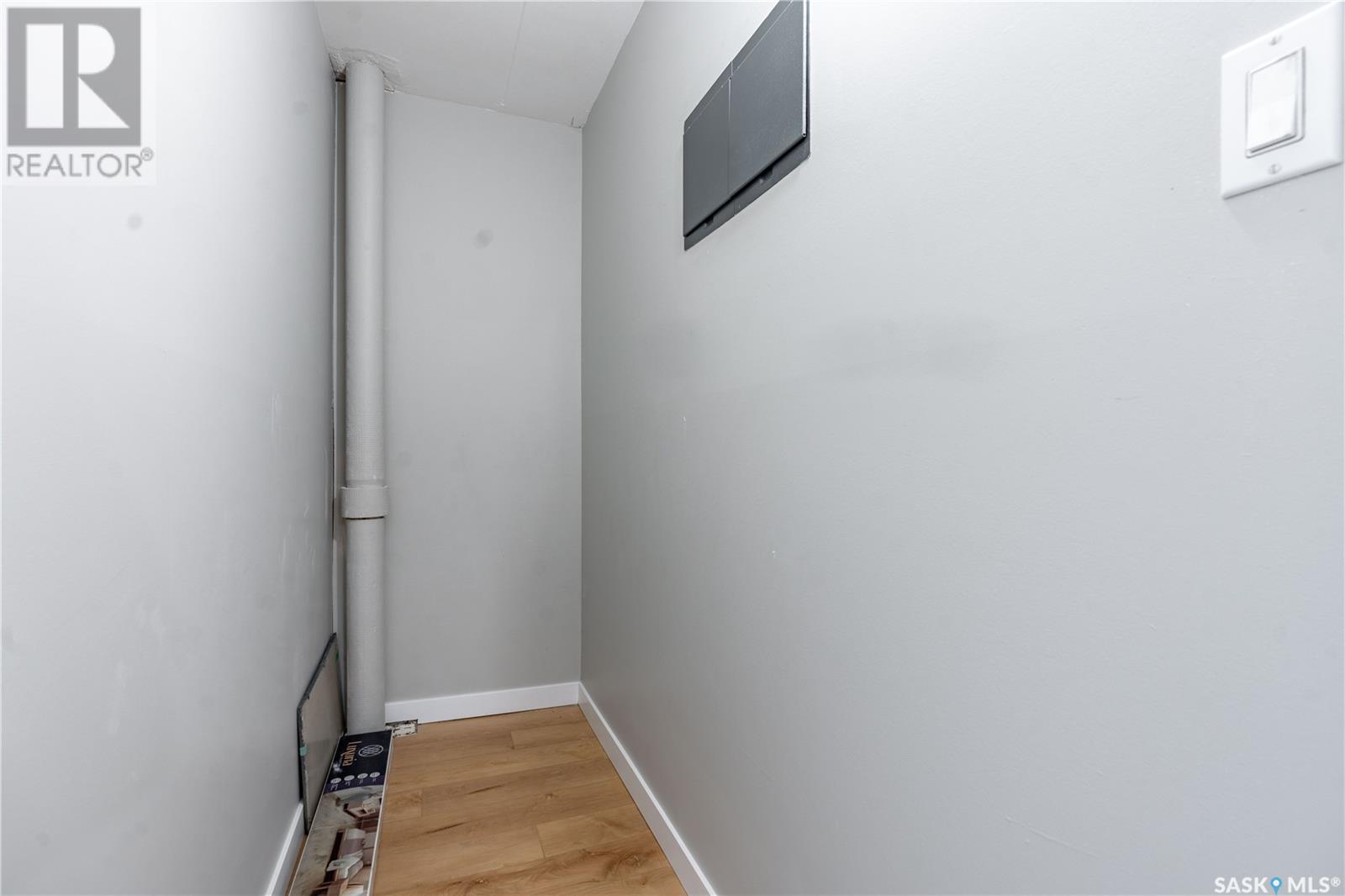 Single Family House High rise for Sale in   Gordon ROAD Regina 