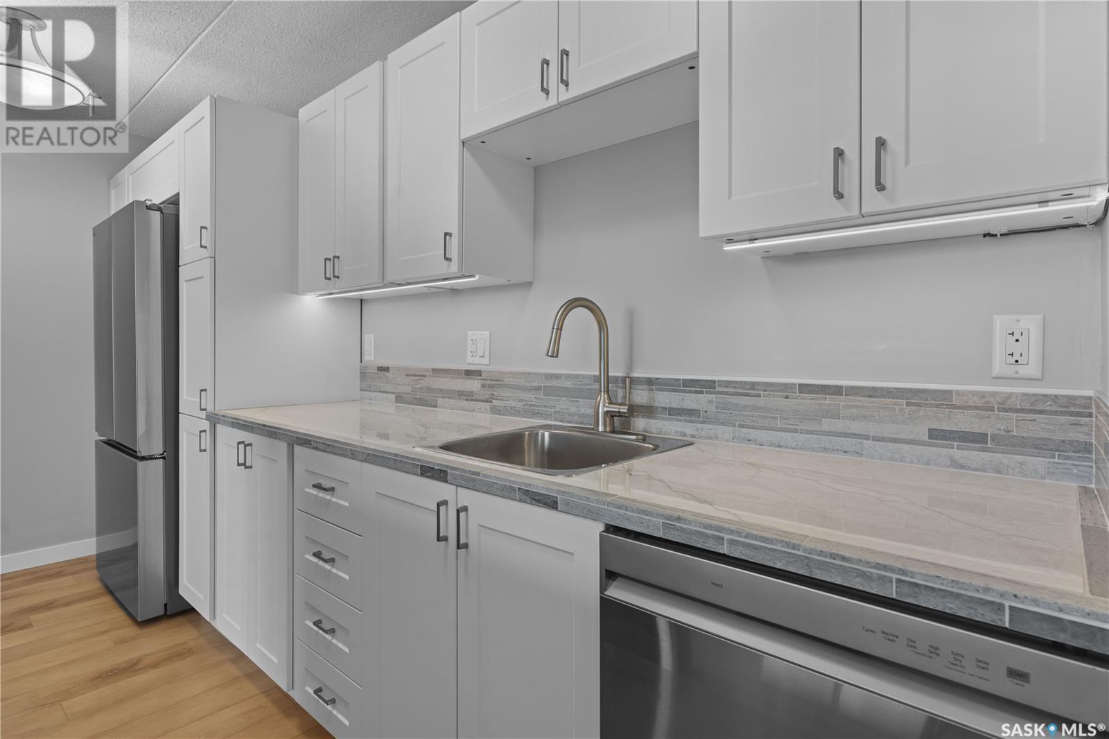 Single Family House High rise for Sale in   Gordon ROAD Regina 