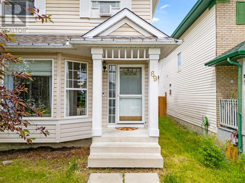 Single Family House for Sale in  Bridlewood Park SW Bridlewood Calgary 