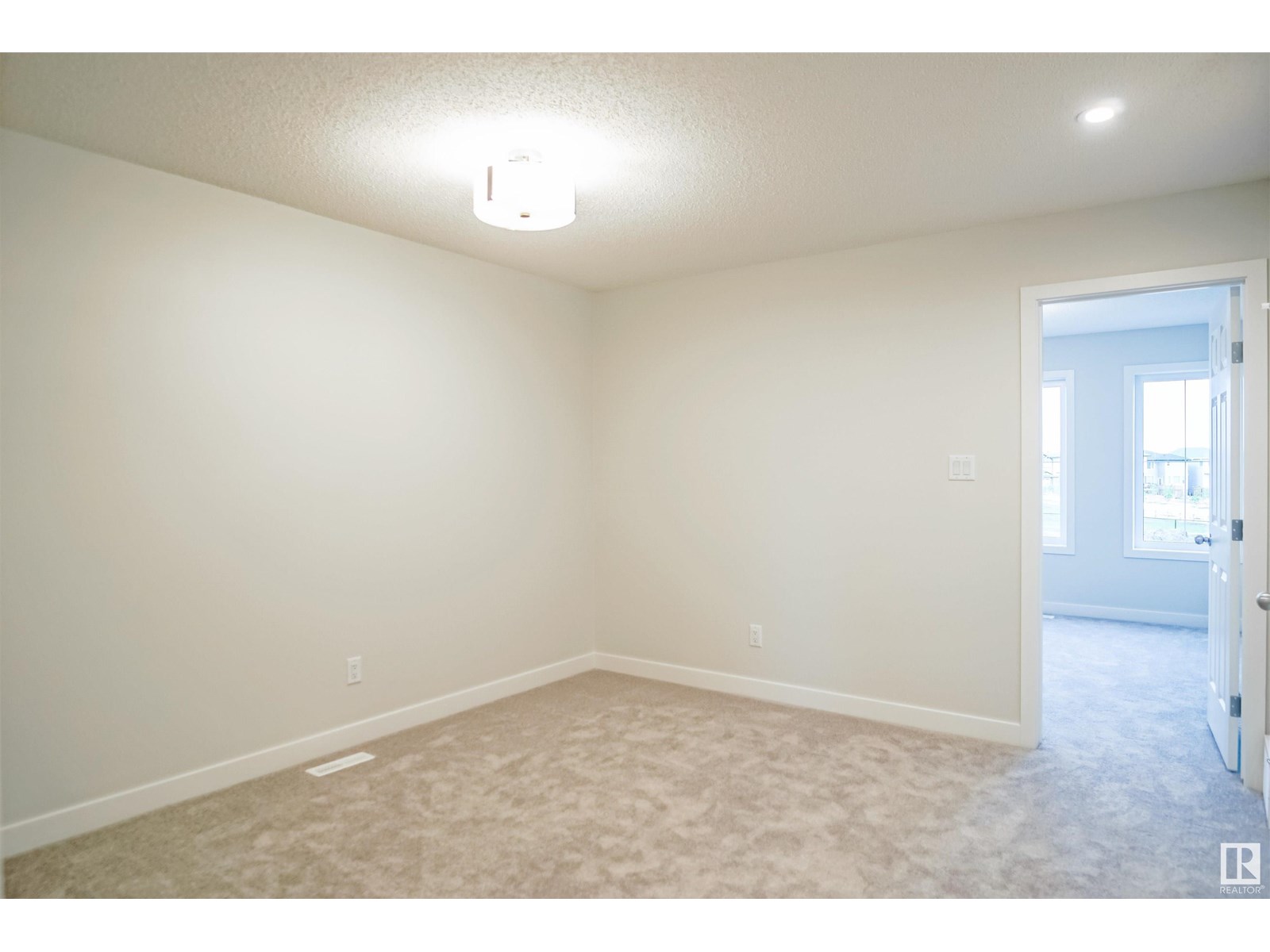 Photo 16 of 18235 85 St Nw, Edmonton AB