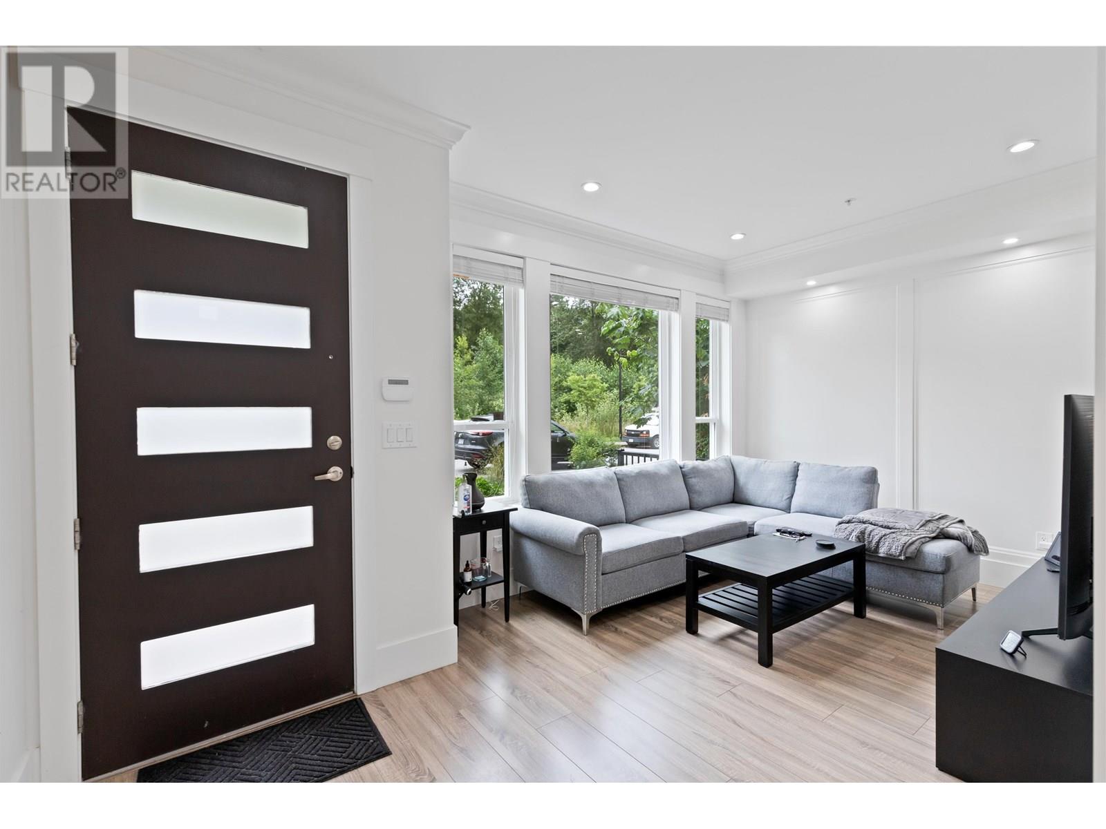 Photo 4 of 13667 232 A Street, Maple Ridge BC