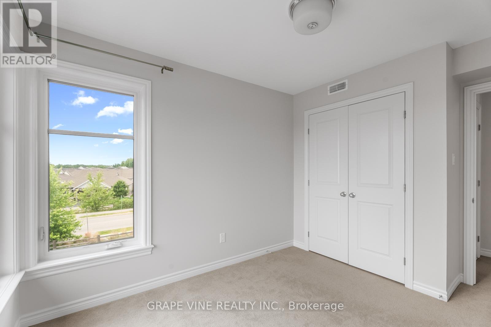 Photo 26 of 599 Cartographe Street, Ottawa ON
