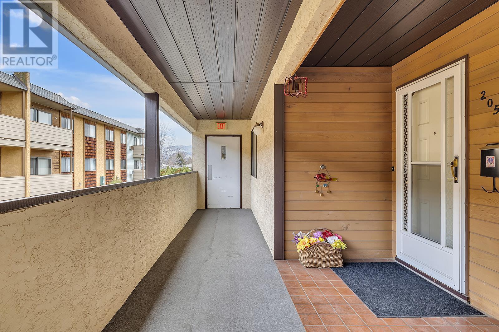 Photo 5 of 1903 Lindahl Street Unit 205, Kelowna BC