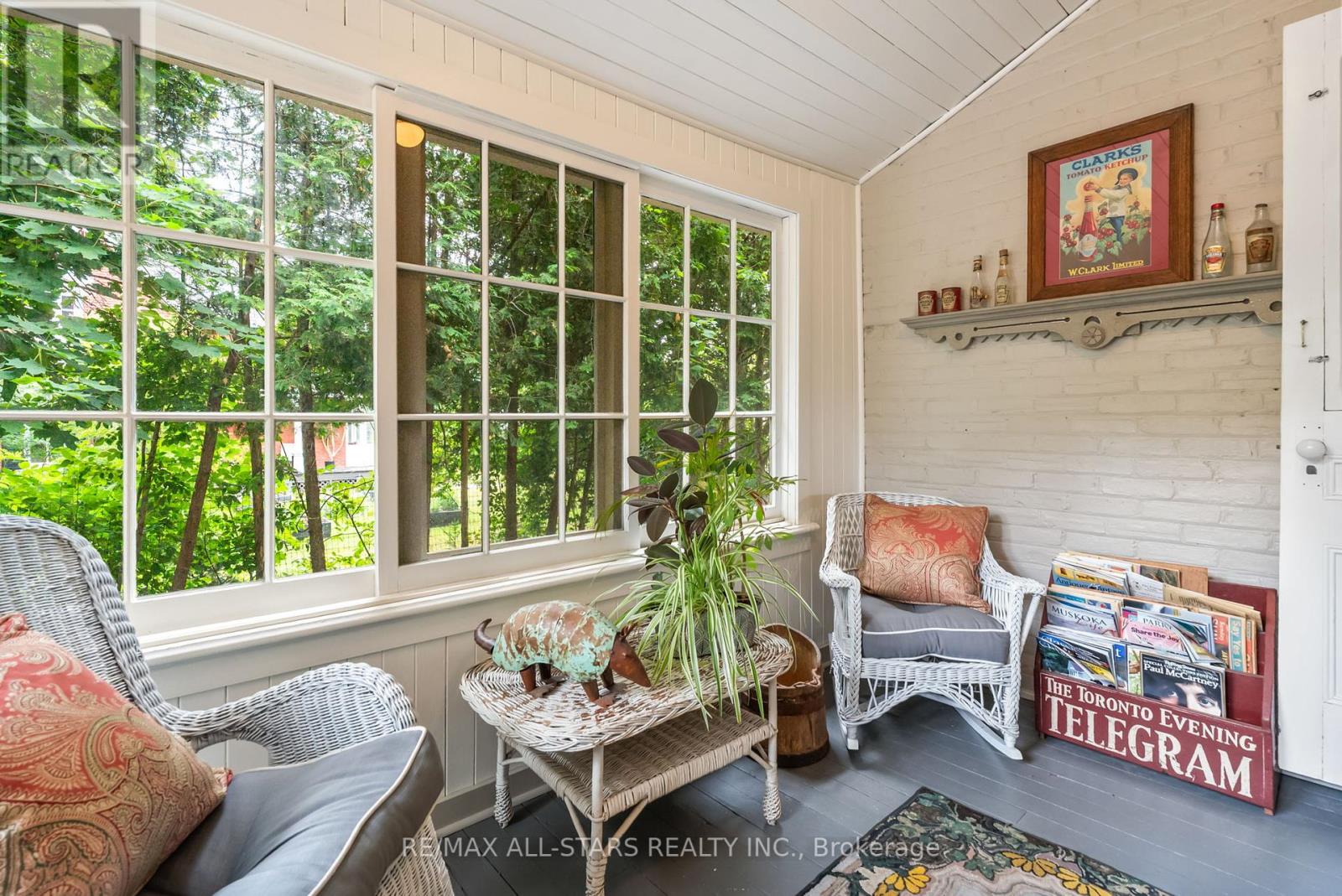 Photo 28 of 122 Brock Street E, Uxbridge ON