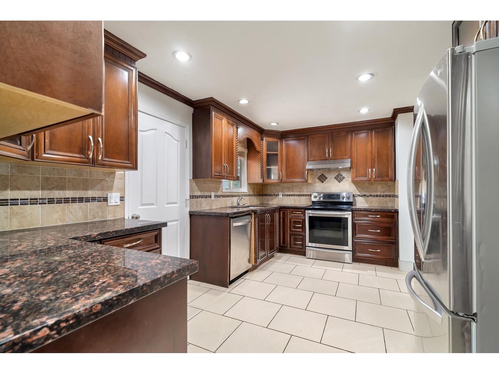 Photo 7 of 11728 73 A Avenue, Delta BC
