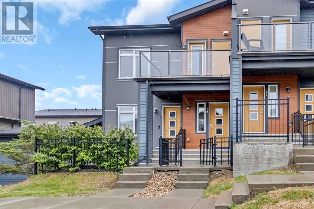 19 Sage Bluff Circle NW, Calgary, Alberta