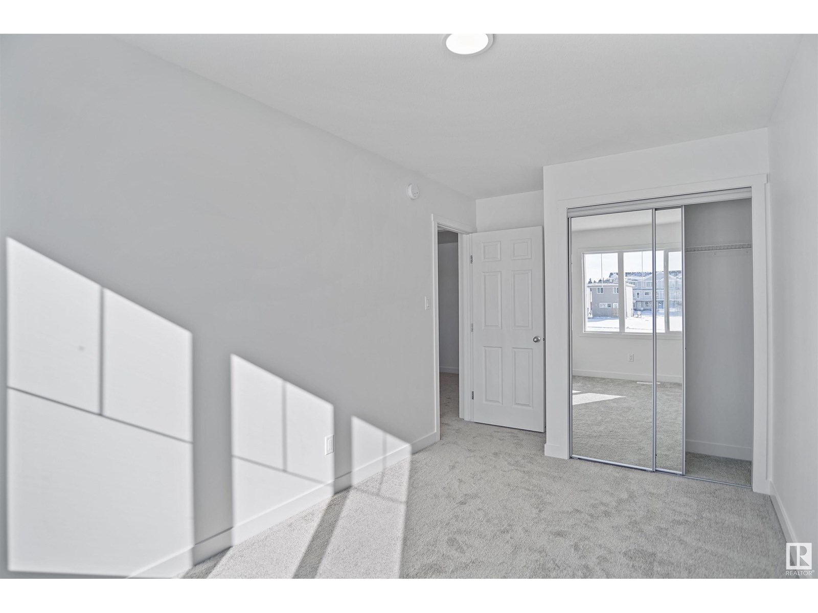 Photo 23 of 17920 70 St Nw, Edmonton AB