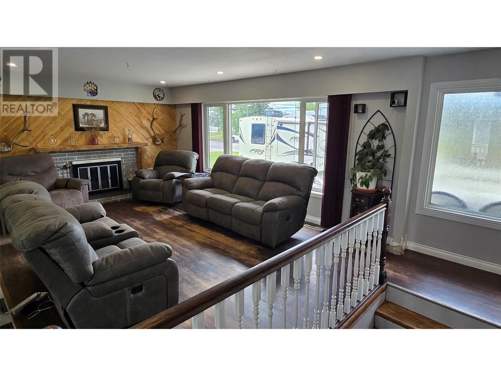1904 108 Avenue, Dawson Creek