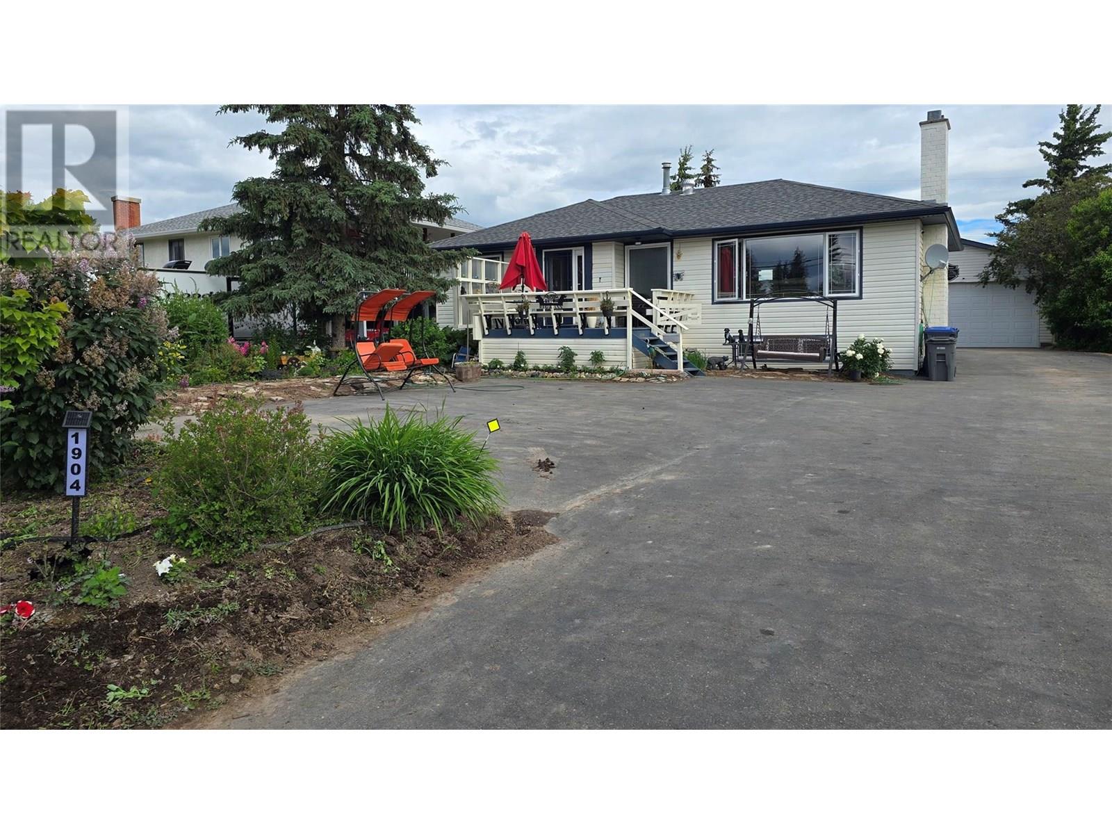 1904 108 Avenue, Dawson Creek