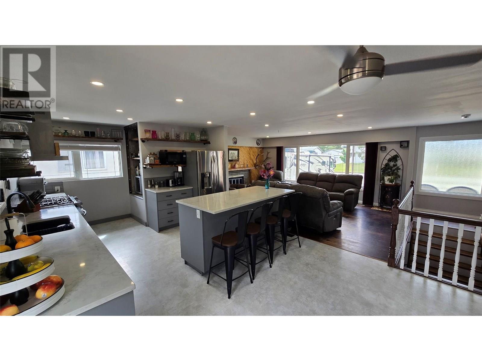1904 108 Avenue, Dawson Creek