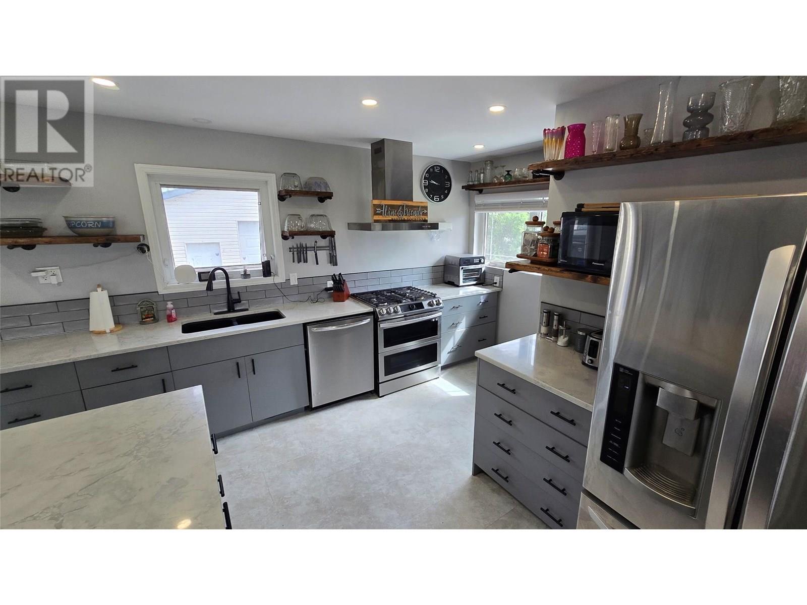 1904 108 Avenue, Dawson Creek