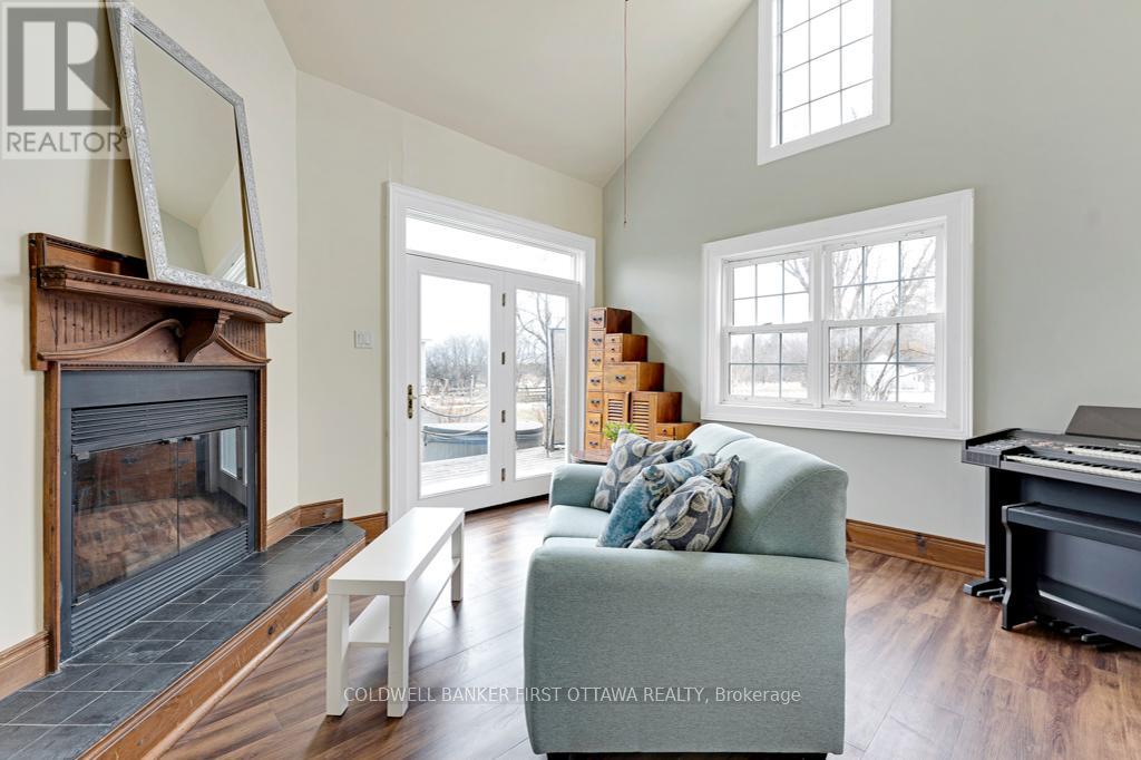 Photo 18 of 28 South Street, Drummond North Elmsley ON