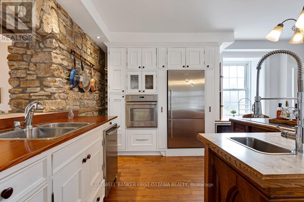 Photo 13 of 28 South Street, Drummond North Elmsley ON