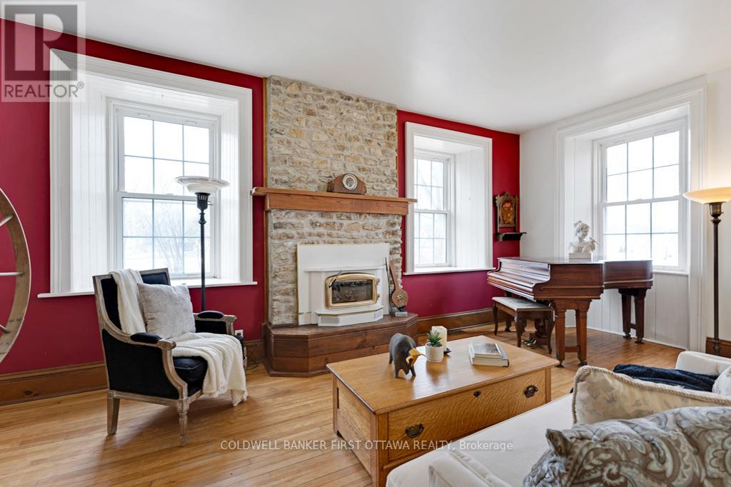 Photo 8 of 28 South Street, Drummond North Elmsley ON