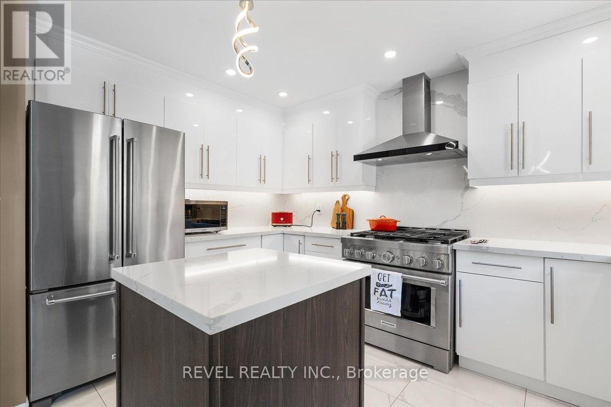 Photo 37 of 17 Michaela Crescent, Pelham ON