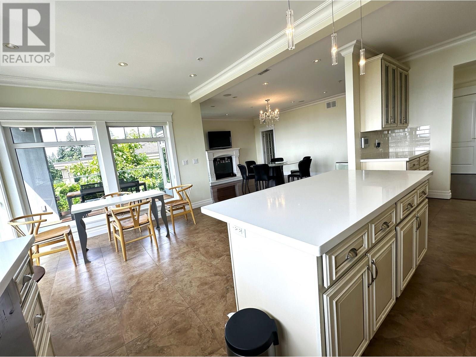 Photo 32 of 2358 Constantine Place, West Vancouver BC