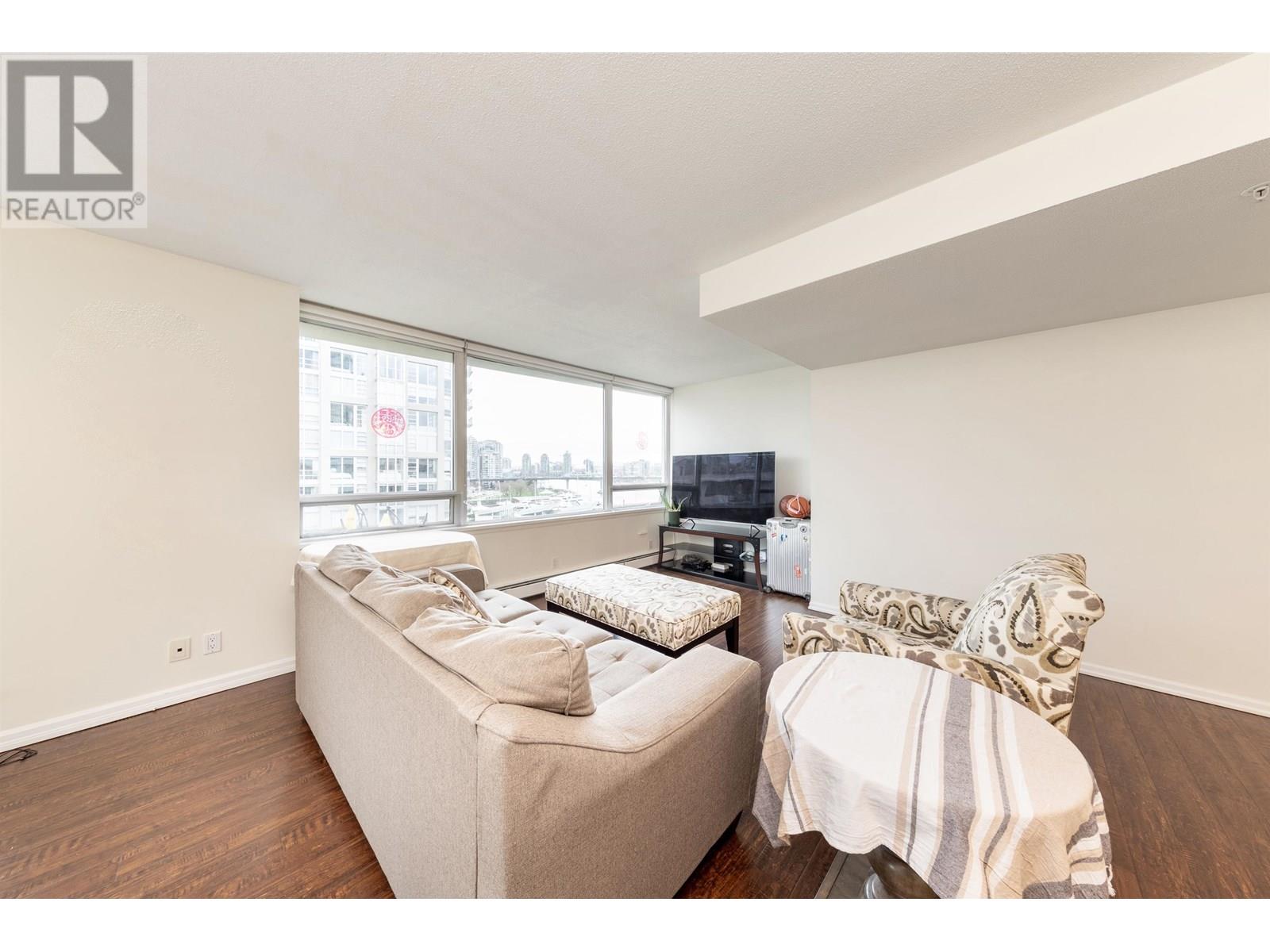 Photo 16 of 907 1288 Marinaside Crescent, Vancouver BC