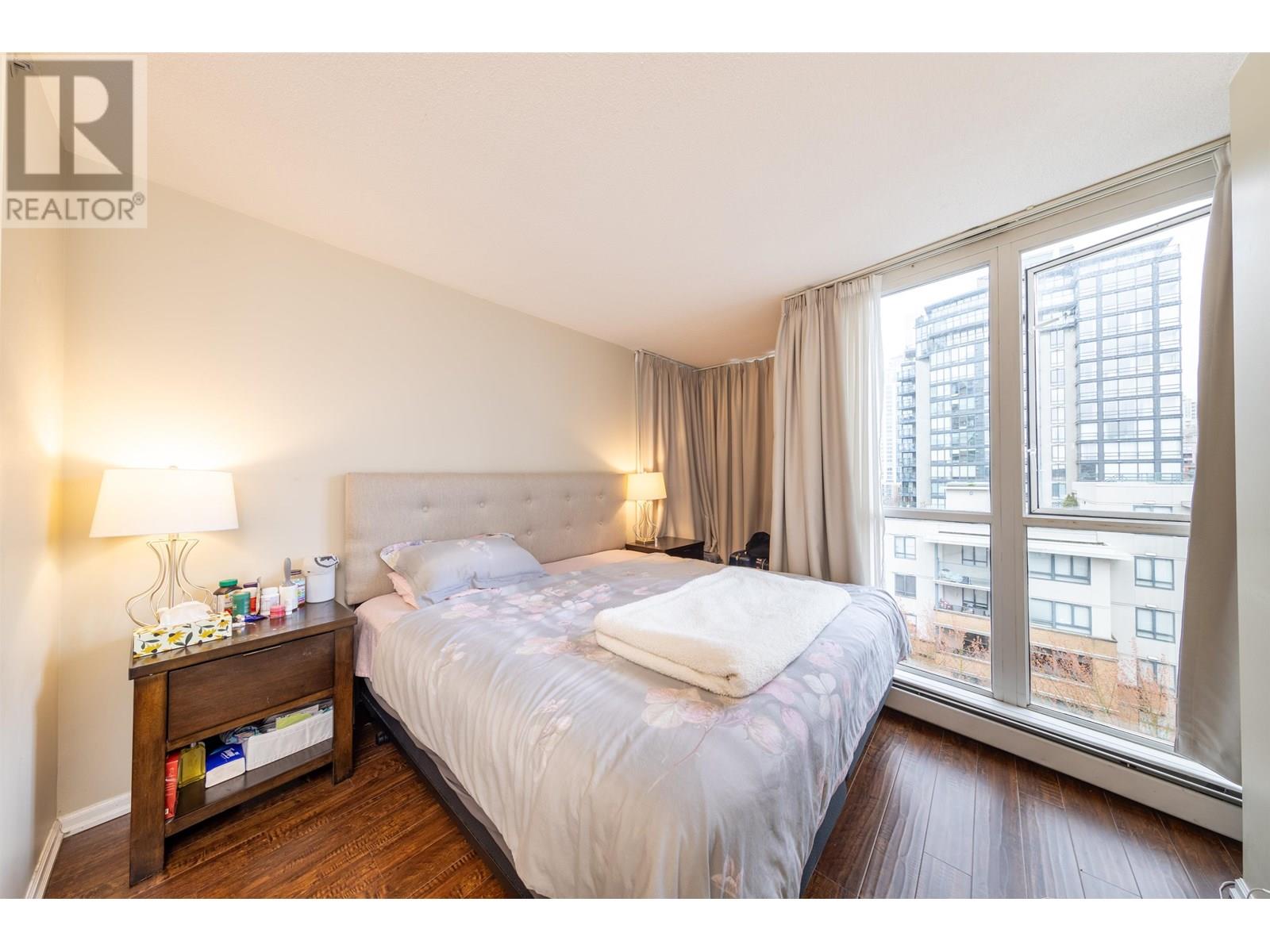 Photo 18 of 907 1288 Marinaside Crescent, Vancouver BC