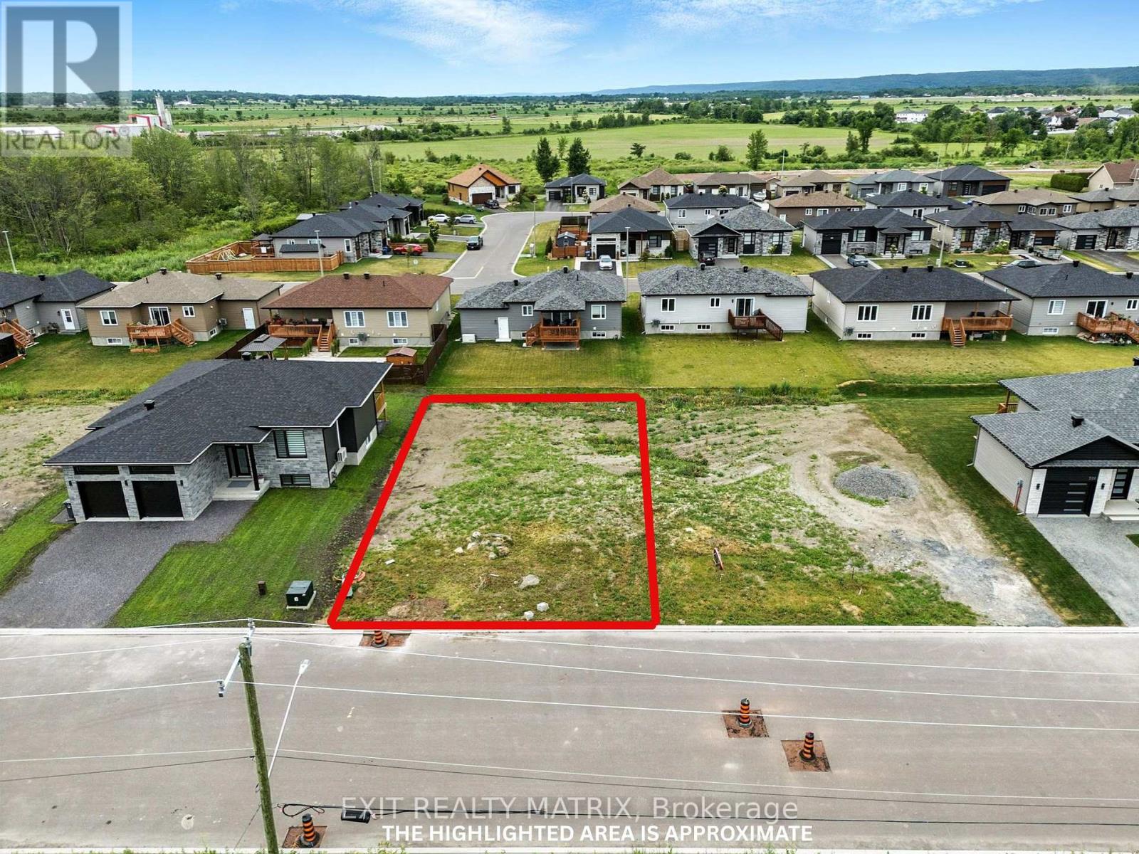 Photo 1 of 720 West Street, Hawkesbury ON