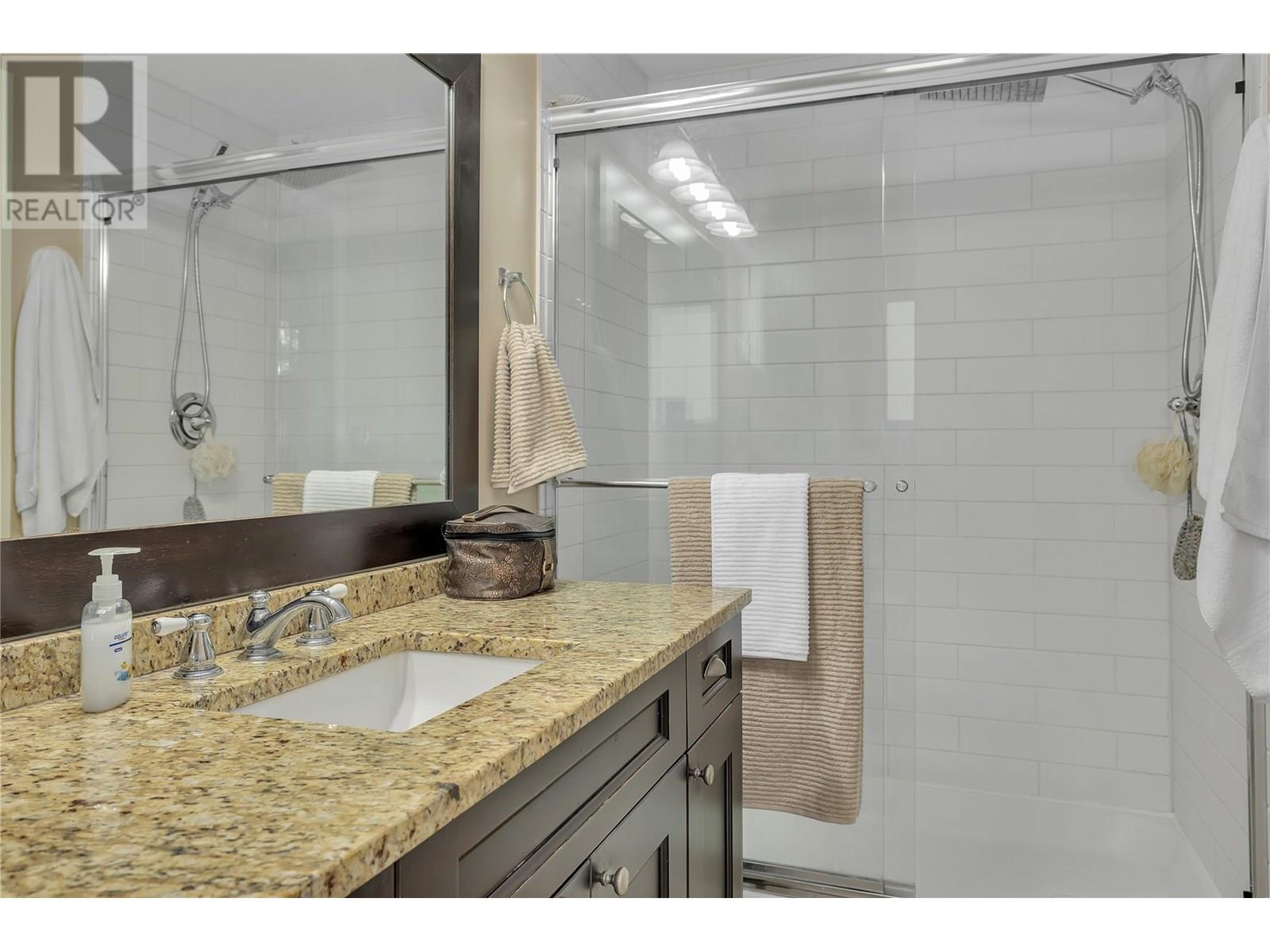 3203 4036 Pritchard Drive North, West Kelowna