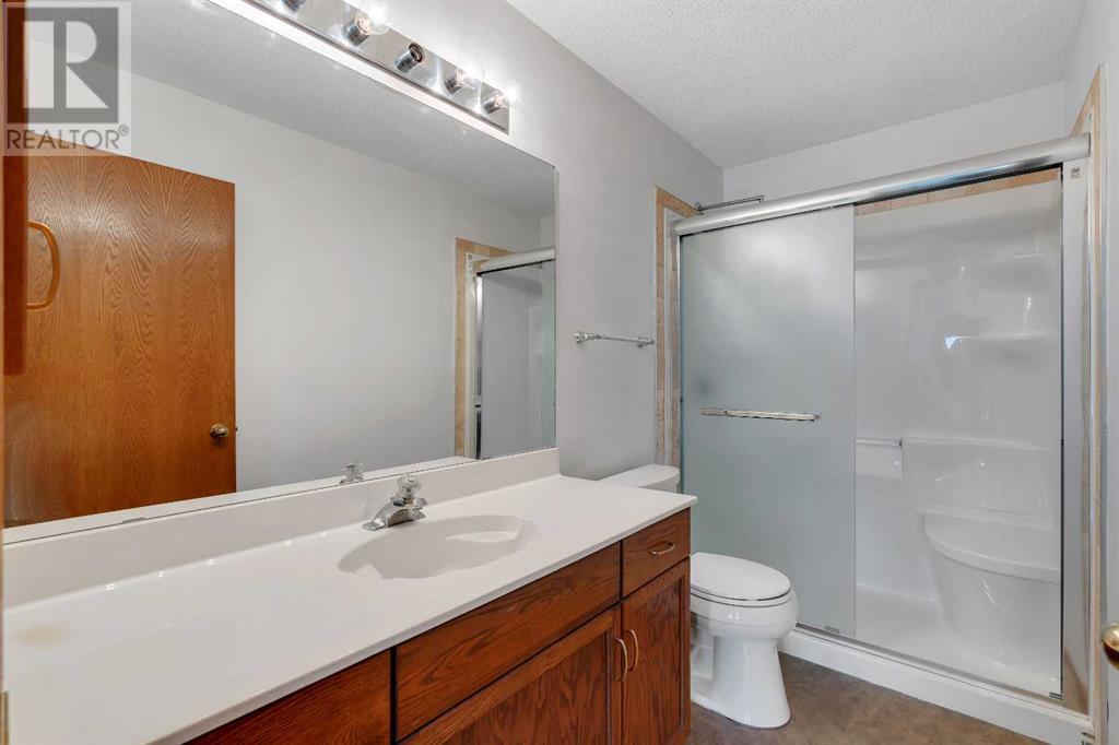 Single Family House for Sale in  Macewan Park View NW MacEwan Glen Calgary 
