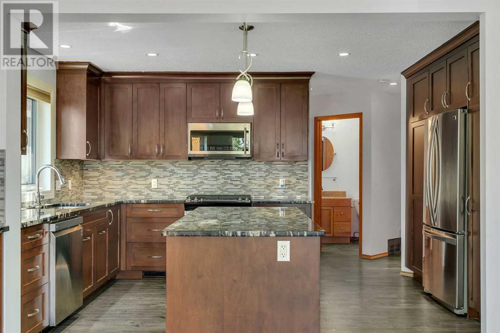 Single Family House for Sale in  Macewan Park View NW MacEwan Glen Calgary 