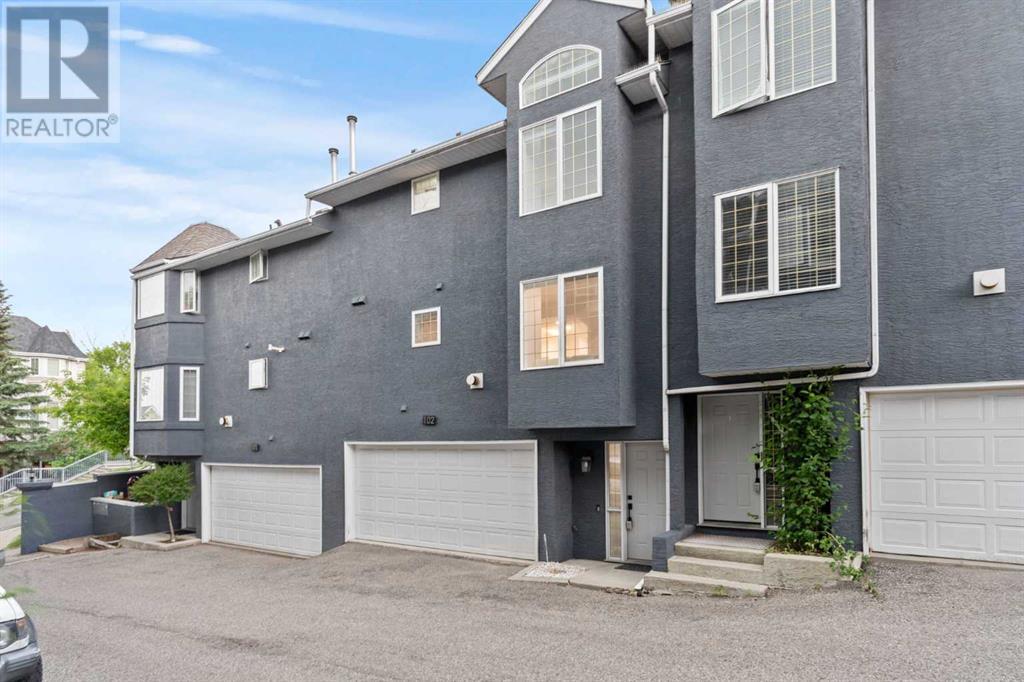 Single Family House for Sale in    Avenue NE Crescent Heights Calgary 