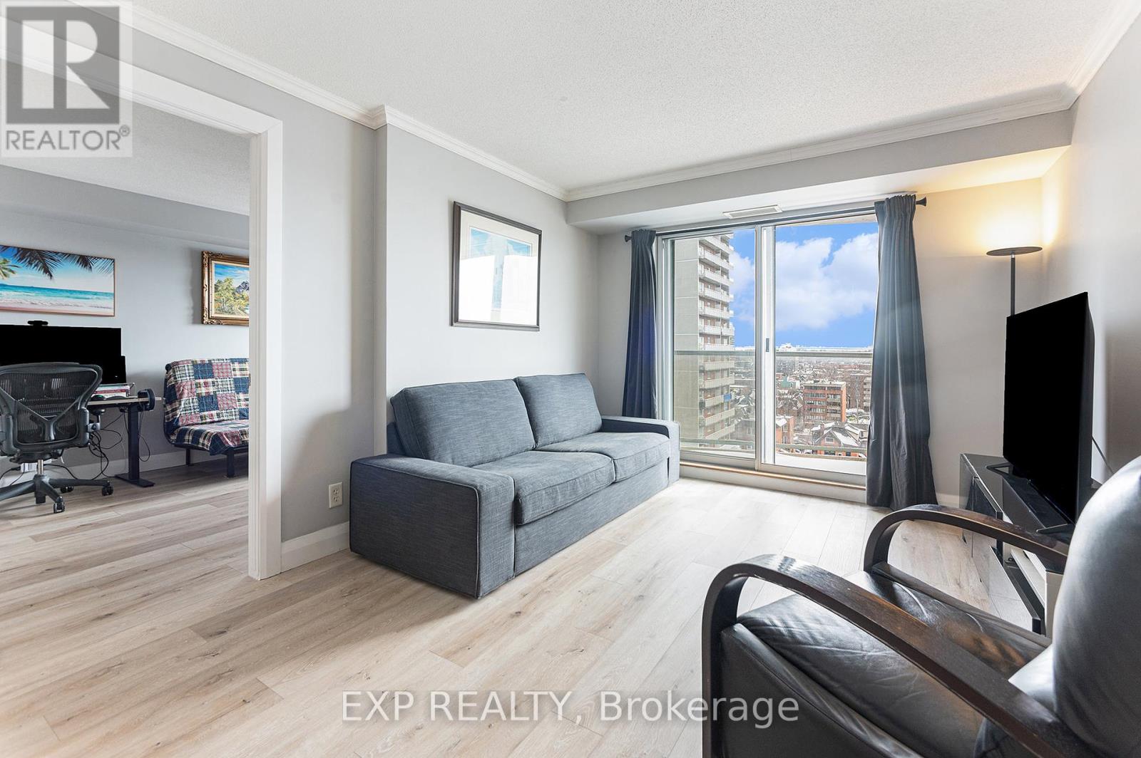 Photo 7 of 1106 429 Somerset Street W, Ottawa ON