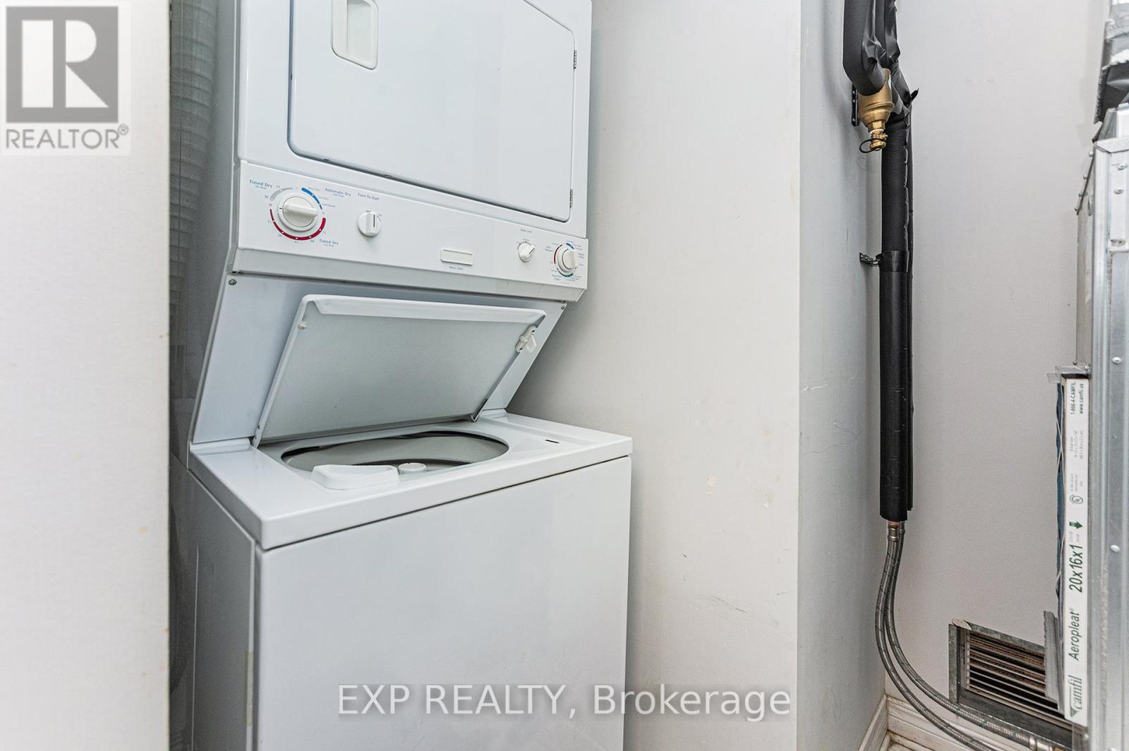 Photo 15 of 1106 429 Somerset Street W, Ottawa ON