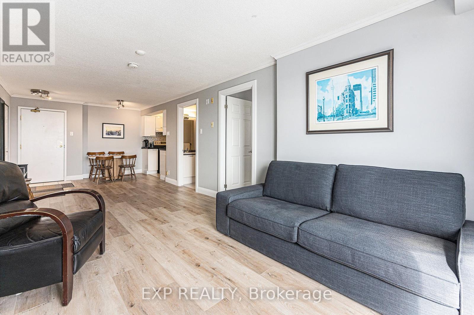 Photo 9 of 1106 429 Somerset Street W, Ottawa ON