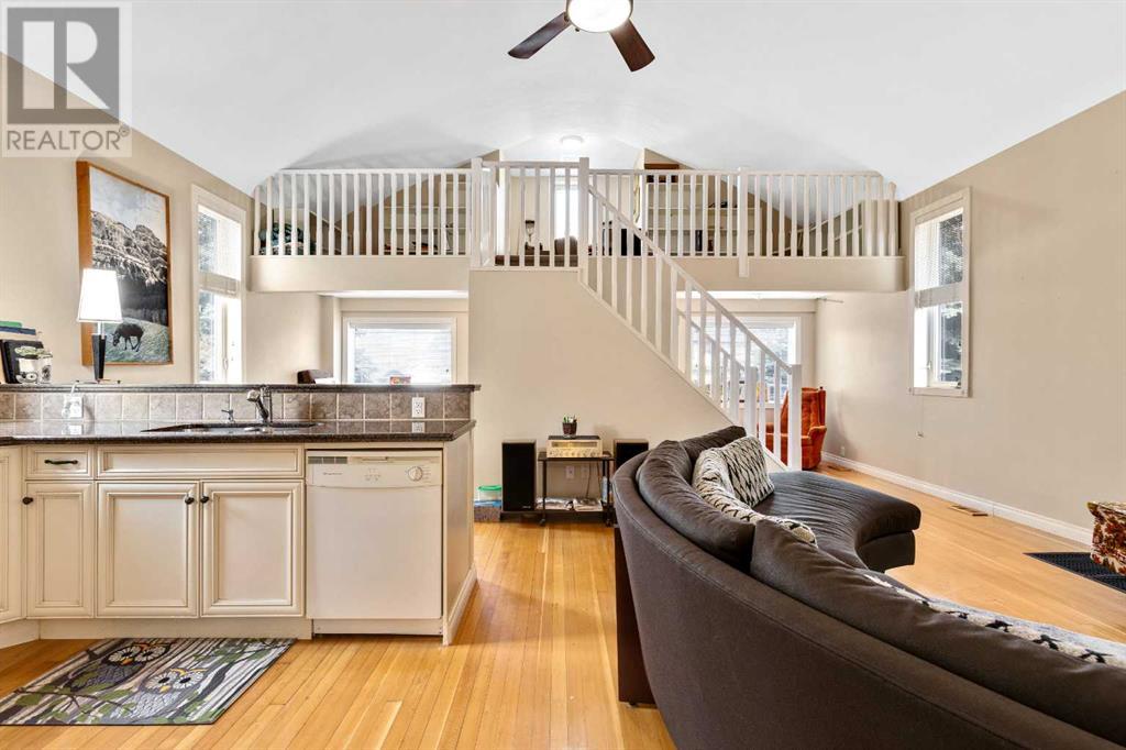 Single Family House for Sale in  Bow Crescent NW Bowness Calgary 