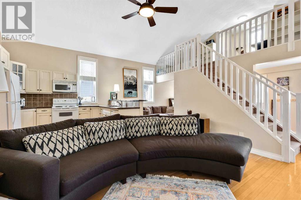 Single Family House for Sale in  Bow Crescent NW Bowness Calgary 