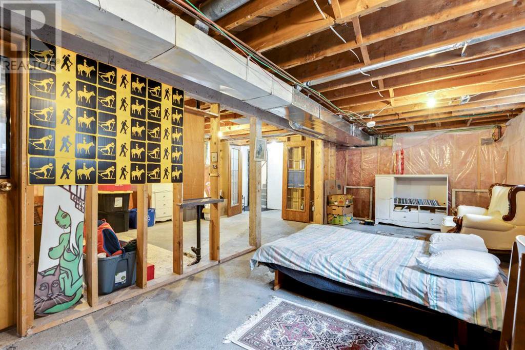 Single Family House for Sale in  Bow Crescent NW Bowness Calgary 