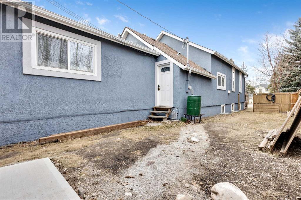 Single Family House for Sale in  Bow Crescent NW Bowness Calgary 