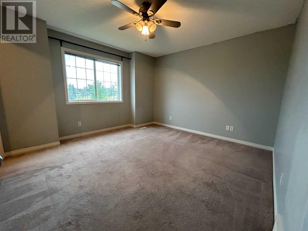 Single Family House for Sale in  saddlemont Close NE Saddle Ridge Calgary 