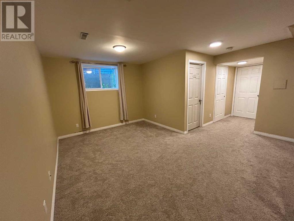 Single Family House for Sale in  saddlemont Close NE Saddle Ridge Calgary 