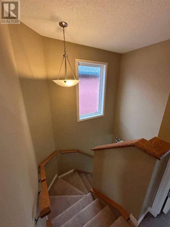 Single Family House for Sale in  saddlemont Close NE Saddle Ridge Calgary 