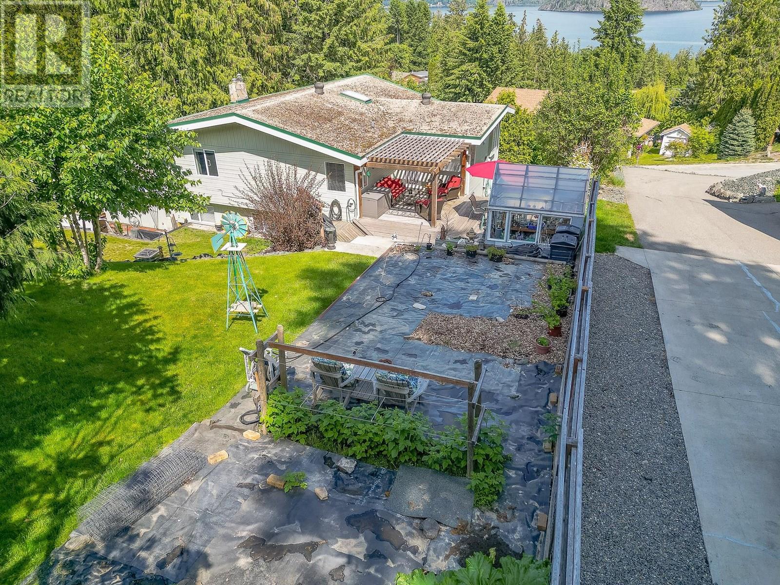 Photo 65 of 2332 Mnt Tuam Crescent, Sorrento BC