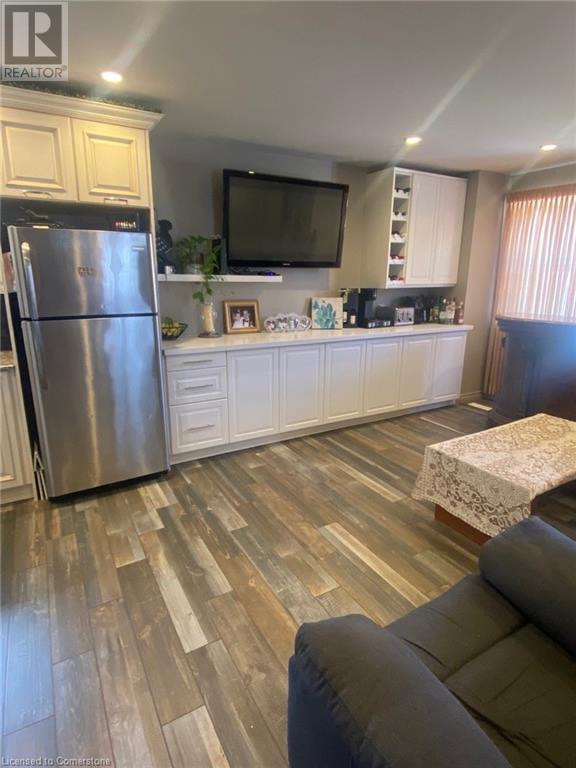 Photo 20 of 199 Kimberly Drive, Hamilton ON