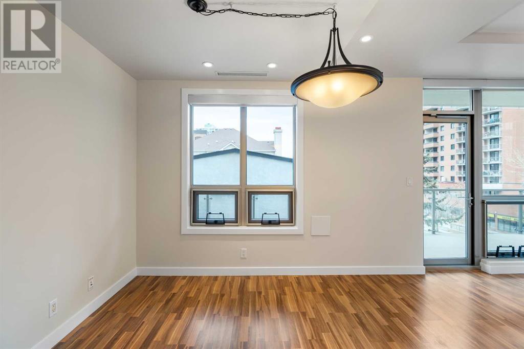 Single Family House for Sale in    Avenue SW Downtown Commercial Core Calgary 