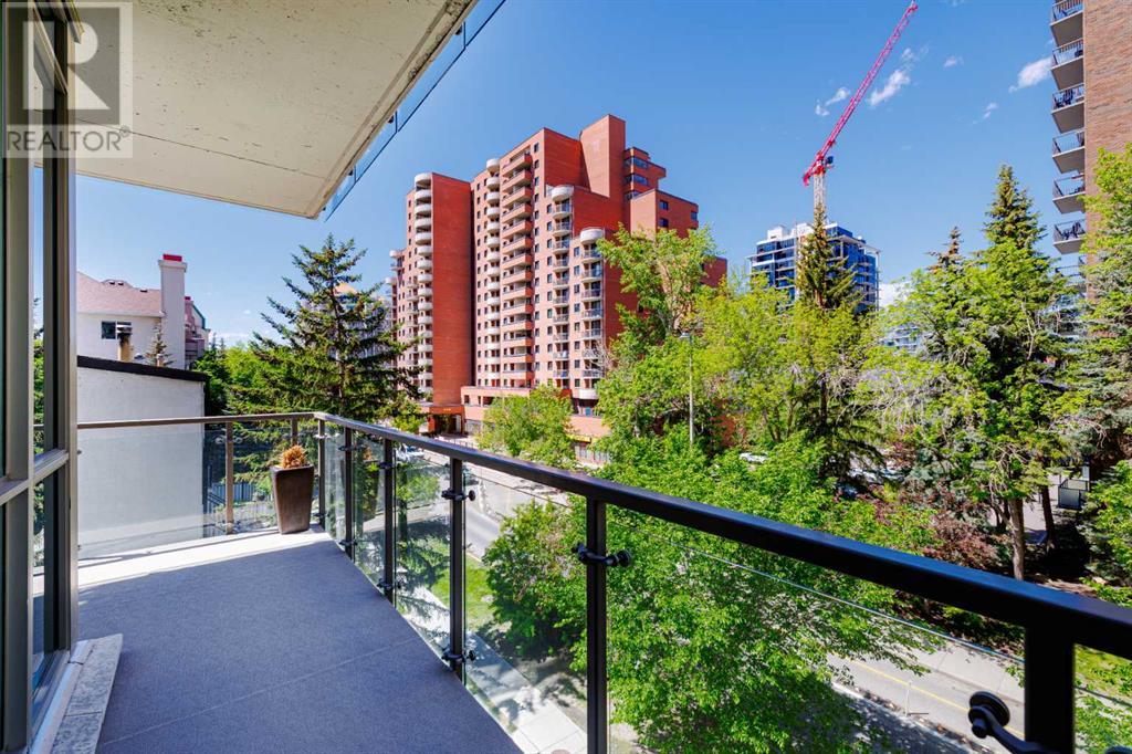 Single Family House for Sale in    Avenue SW Downtown Commercial Core Calgary 
