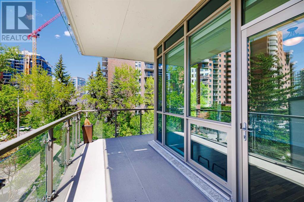 Single Family House for Sale in    Avenue SW Downtown Commercial Core Calgary 
