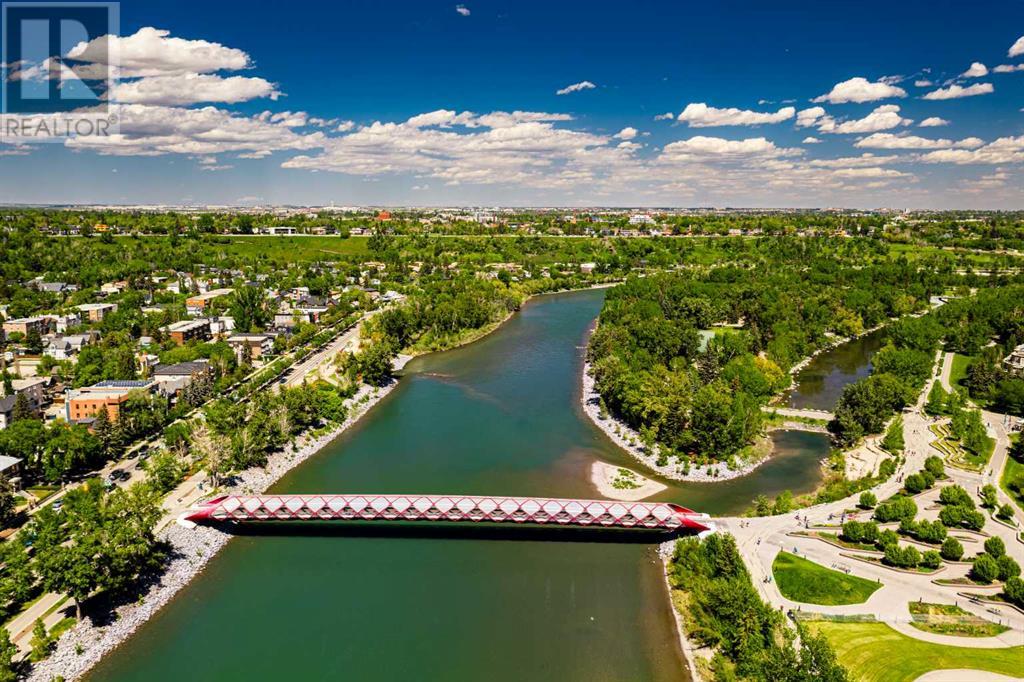 Single Family House for Sale in    Avenue SW Downtown Commercial Core Calgary 