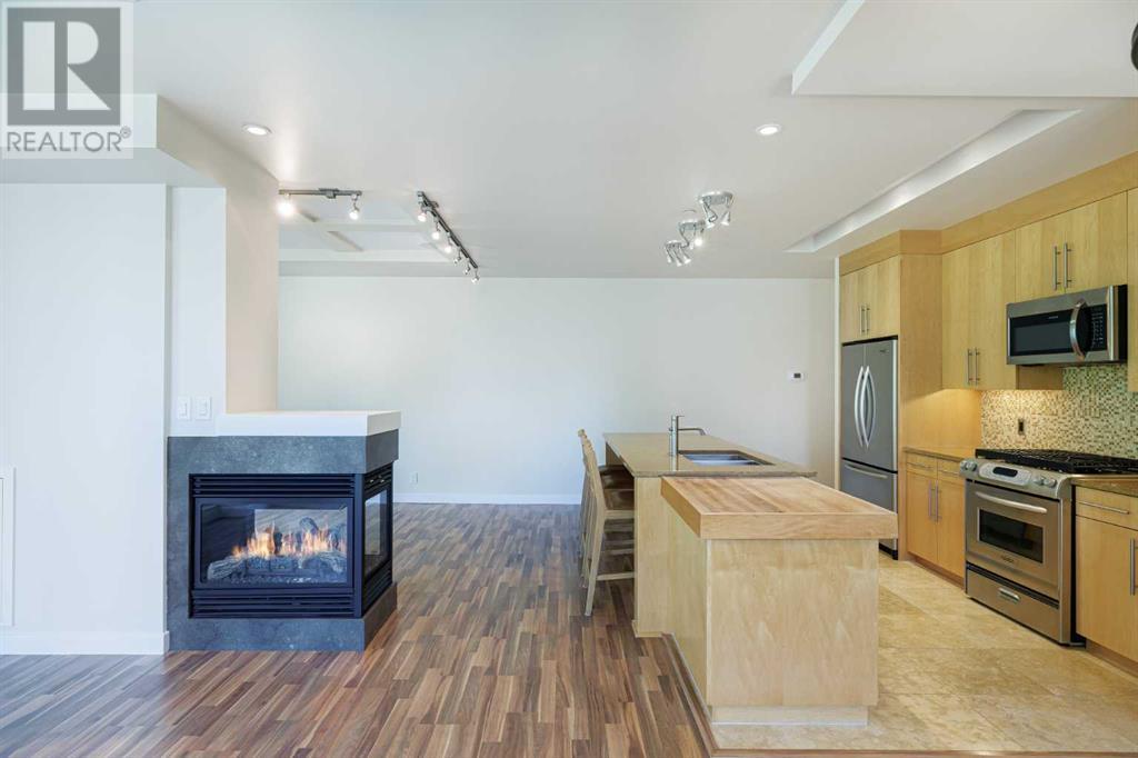Single Family House for Sale in    Avenue SW Downtown Commercial Core Calgary 